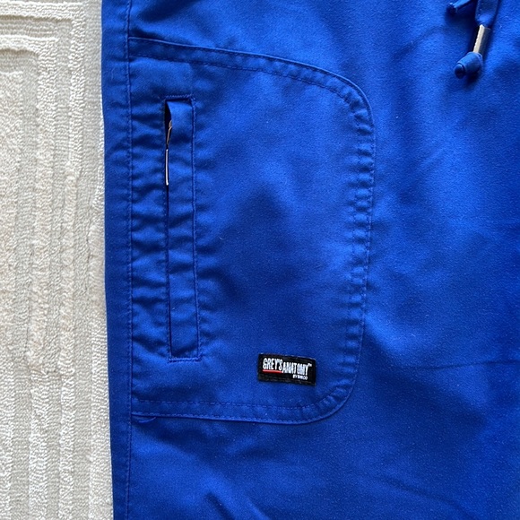 Greys Anatomy scrub pants by Barco. - Picture 5 of 11